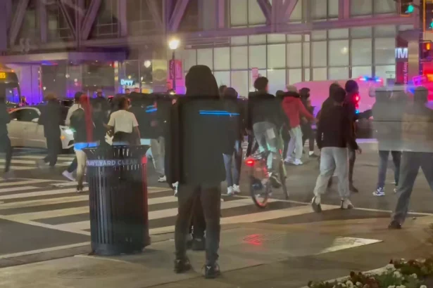 grupuri de adolescenti sfideaza restrictiile din capitala sua adunarile tinerilor la ore tarzii un fenomen periculos care a luat amploare 69de143e77fef