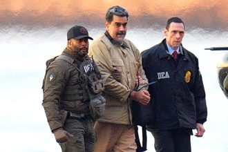 militar american arestat pentru ca a pariat pe inlaturarea lui maduro pe baza informatiilor clasificate 69eb07a7d66ae