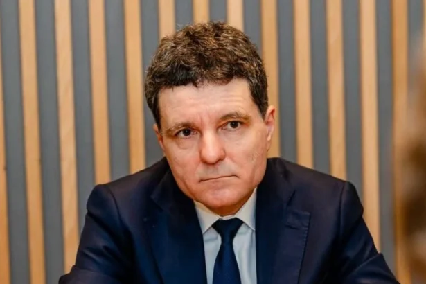 nicusor dan consultari cu emmanuel macron si keir starmer privind libertatea de navigatie in stramtoarea ormuz pozitia romaniei 69e1072243fdb