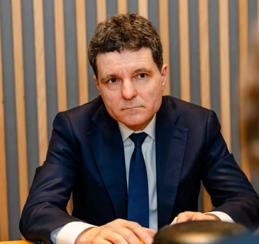 nicusor dan consultari cu emmanuel macron si keir starmer privind libertatea de navigatie in stramtoarea ormuz pozitia romaniei 69e1072243fdb