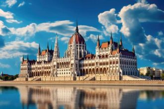 The Hungarian Parliament in Budapest, symbol of the parliamentary elections of April 12, 2026 and their geopolitical significance for Central Europe