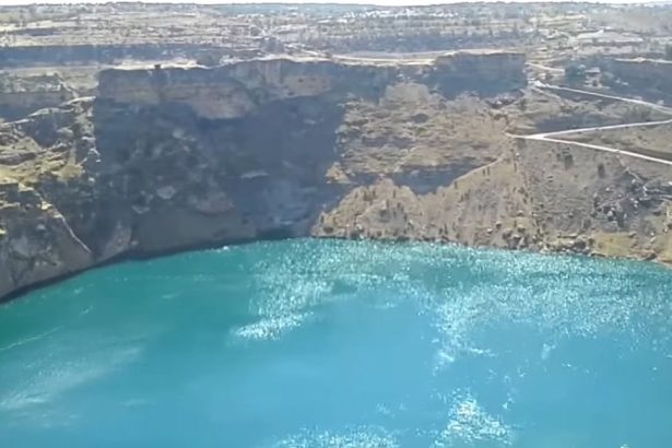 povestea orasului scufundat timp de 2 400 de ani care a reaparut langa un imens punct turistic 69ed2bff36a9e