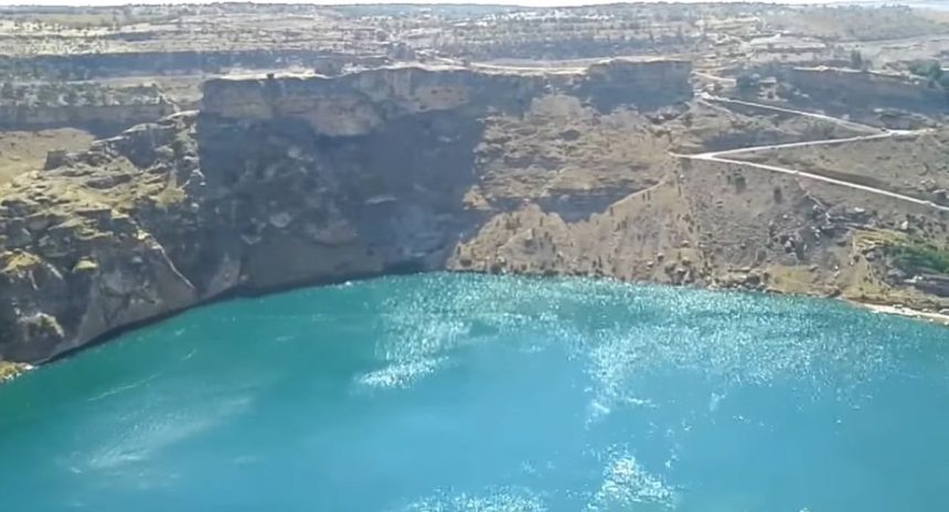 povestea orasului scufundat timp de 2 400 de ani care a reaparut langa un imens punct turistic 69ed2bff36a9e