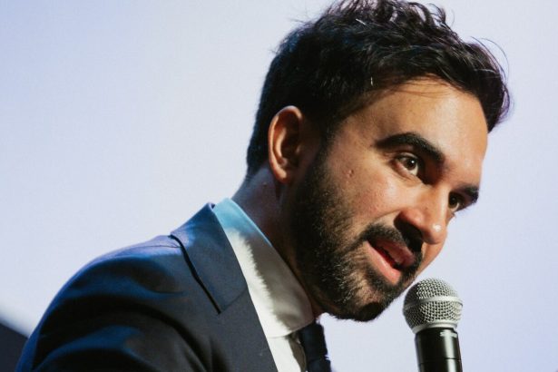 primarul zohran mamdani il indeamna pe regele charles sa returneze diamantul koh i noor 69f343adb938a