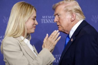 primele declaratii ale lui pam bondi dupa demitere fosta sefa a justitiei va continua sa lupte alaturi de donald trump 69cf6a6751b4b
