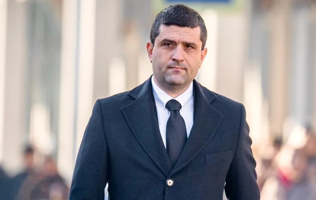 radu miruta nu o sa las trenurile noi sa se bronzeze la soare 69f114bfb285b