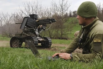 razboiul intra in era sf ucraina a cucerit o pozitie a rusiei folosind doar drone si vehicule fara pilot cum schimba asta arta militara 69df279e754d1