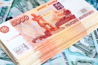 retrageri masive de numerar in rusia persoane fizice si companii au scos peste 5 miliarde de euro 69d8eb8a9f5ce