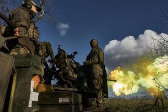 rusia ar putea pierde un milion de vieti daca ar incerca sa ocupe complet donbasul spune zelenski 69d938e60435c