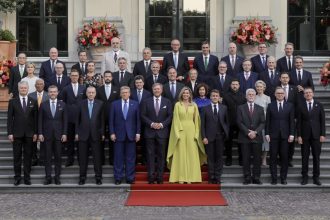 spania ar putea fi suspendata din nato potrivit unui e mail intern de la pentagon si regatul unit e vizat de o revizuire a politicii sua dupa sicanele europene 69eb341a4e71b