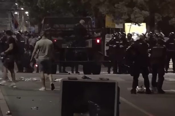 studentii protesteaza in belgrad si intra in conflict cu politia perchezitiile in universitate dupa moartea unei studente 69cce25ca8bed