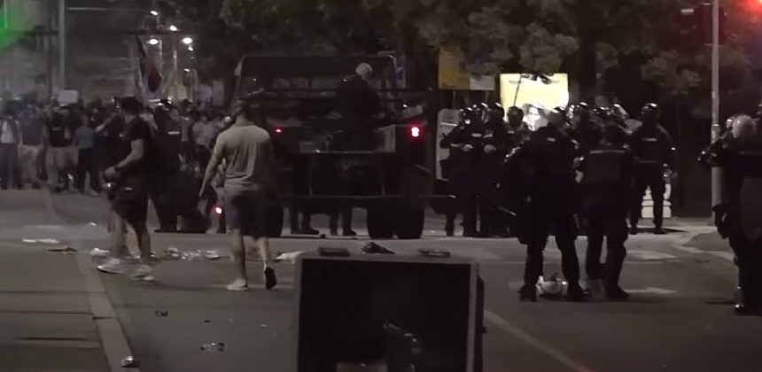studentii protesteaza in belgrad si intra in conflict cu politia perchezitiile in universitate dupa moartea unei studente 69cce25ca8bed