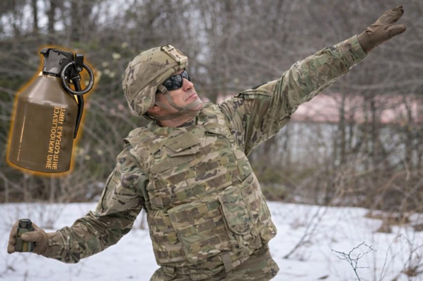 sua introduce o grenada bazata pe unda de soc prima schimbare majora in acest tip de armament dupa razboiul din vietnam 69cfa2b079ba8