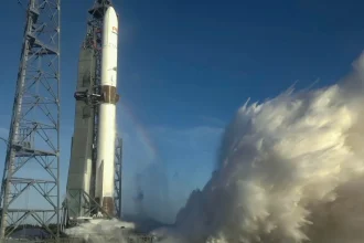 succes pentru blue origin booster ul rachetei new glenn a avut prima aterizare reusita 69e4fca001bb7