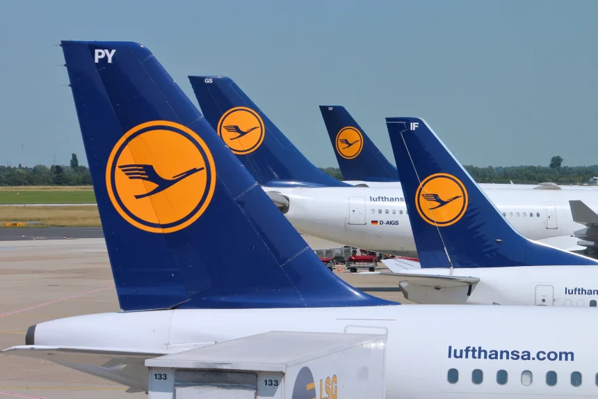 traficul aerian perturbat pilotii lufthansa anunta o greva de doua zile dupa esecul negocierilor contractuale 69db7970ad9cd
