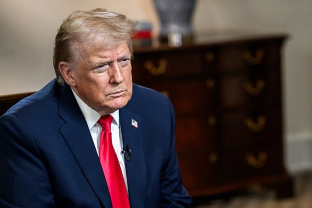 trump ar fi promis gratieri in masa angajatilor din asministratie inainte de a parasi functia 69da9ea43011e