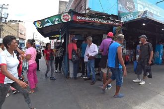 venezuela are magazine pline dar clienti fara bani trei luni de salariu minim nu fac nici un dolar 69ecd7996025a