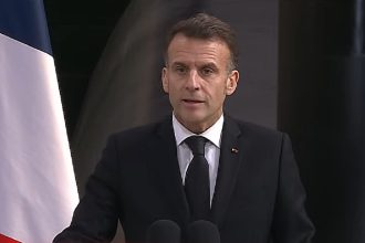 vizita lui macron la vatican fara oprire la roma discutiile cu papa leon al xiv lea vizeaza crizele majore ale lumii 69d7bd312aa73