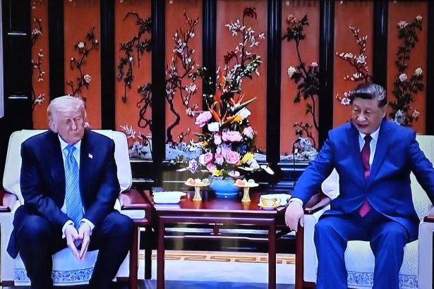 Trump și Xi Jinping la summitul de la Beijing, mai 2026, Marea Sală a Poporului — analiză geopolitică Atlas News
