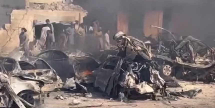 atac terorist asupra unui tren in pakistan cu zeci de morti si raniti 6a12e0c6a5fa7