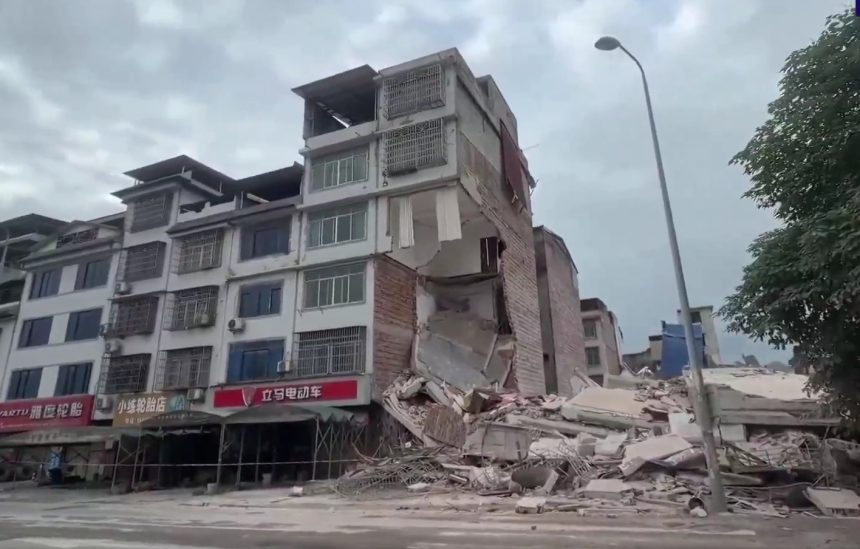 cutremur in china cel putin doua persoane au murit peste 7 000 au fost evacuate 6a0ab0243e21c