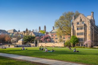 departamentul de justitie acuza universitatea yale de discriminare rasiala la admitere 6a06f3deb7aea