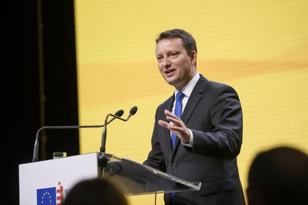 edited avertisment dur pentru viitorul executiv bruxelles ul poate taia miliardele romaniei 6a0ddea6aef9b