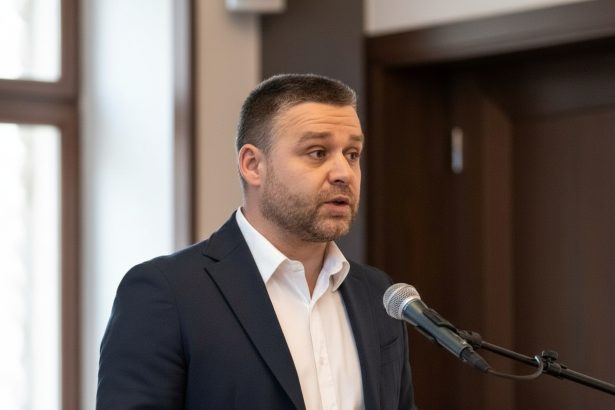 edited ciprian ciucu despre viitorul premier in cazul unui guvern minoritar personalitatea politica cu cea mai mare incredere in randul romanilor sa fie bolojan eu cred ca da 69fccba8084f6