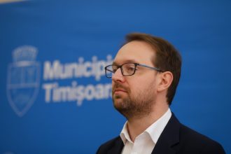 edited dominic fritz inainte motiunii de cenzura parlamentarii pot alege ordinul sefului de partid sau responsabilitatea 69f85182cd7a5