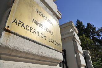 edited guvernul retrage la initiativa mae statutul de utilitate publica al a d i r i asociatie prezidata de adrian nastase 6a05bfcf7c8b3