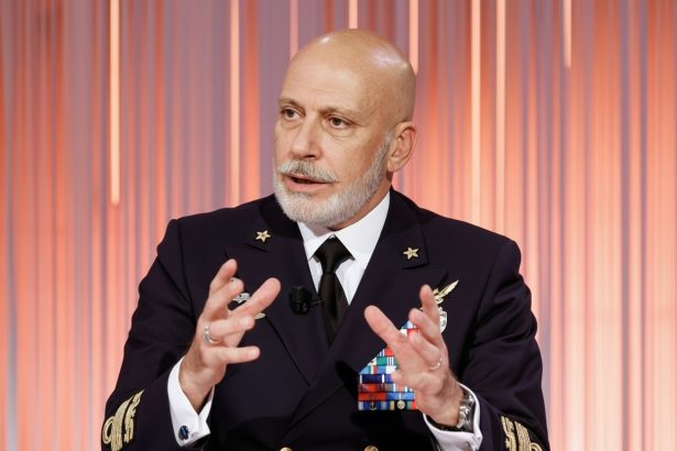 edited miruta discutie cu presedintele comitetului militar al nato despre importanta strategica a marii negre 69fc634e1500b