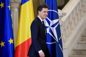 edited nicusor dan merge la erevan pentru reuniunea comunitatii politice europene temele majore de pe agenda summitului 69f5ec9421a19