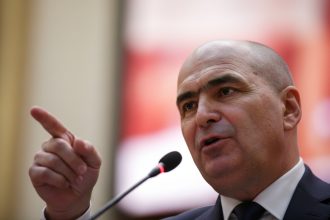 edited psd bolojan trebuie sa raspunda politic pentru decizia sa de a numi la conducerea vamii o persoana anchetata pentru infractiuni asimilate faptelor de coruptie 6a05991a3be8f