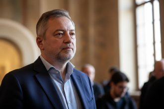edited secretarul general al pnl il contrazice pe predoiu psd si aur au majoritate parlamentara 69f9dc6784ad4