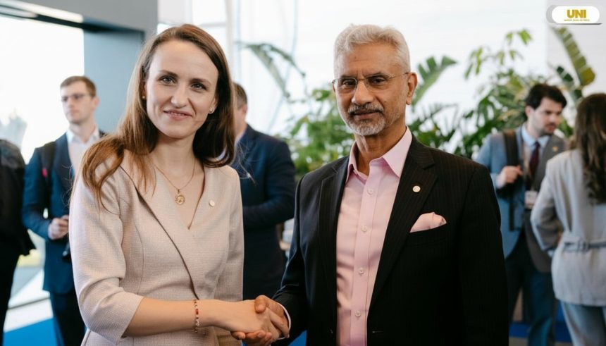 edited sefii diplomatiei din romania si india au discutat despre investitii in aparare energia regenerabila si otel 6a186149659af