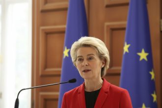 edited ursula von der leyen mesaj pentru romania felicitari eforturile voastre de reforma sunt rasplatite ce a aprobat a patra cerere a romaniei de 262 miliarde de euro din pnrr 6a05dbed6be74