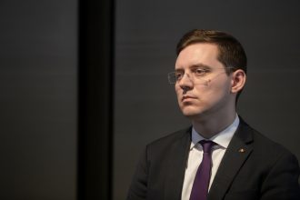 edited victor negrescu solicita crearea un fond european de cel putin 2 miliarde de euro pentru lupta impotriva cancerului 69f89ff662706