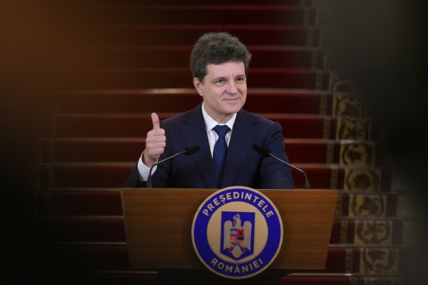 edited ziua zero presedintele nicusor dan are consultari astazi cu partidele parlamentare pentru formarea unui nou guvern 6a0a93043c991