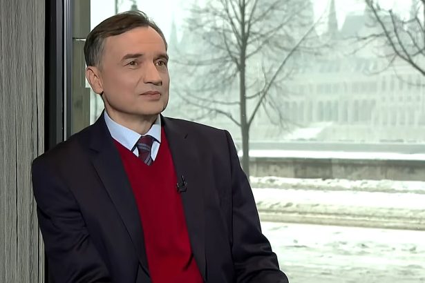 ministru polonez acuzat de coruptie refugiat in sua sub viza de jurnalist 6a11b24f858da