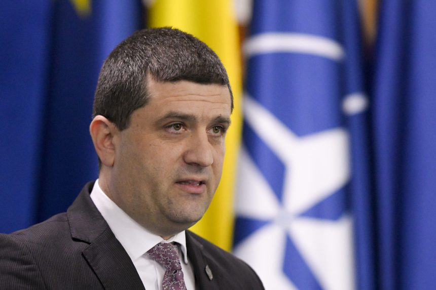miruta despre drona prabusita intr un bloc din galati nu s a putut trage fara ca proiectilul sa faca pagube mai mari 6a193a14dbe66