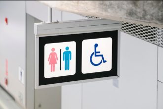 noi reguli in regatul unit pentru accesul persoanelor transgender in spatiile publice 6a111e9f86e61