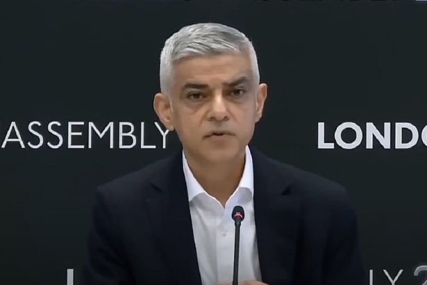 sadiq khan cere revenirea marii britanii in ue pana in 2029 6a02f2a0a6262