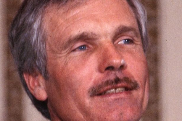ted turner fondatorul cnn si pionier al televiziunii de stiri prin cablu a murit 69fb582634634