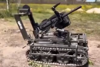 ucraina are in plan sa trimita 25 000 de roboti de lupta pe front contra rusiei mai trebuie insa rezolvata o problema 69fb98abd3591