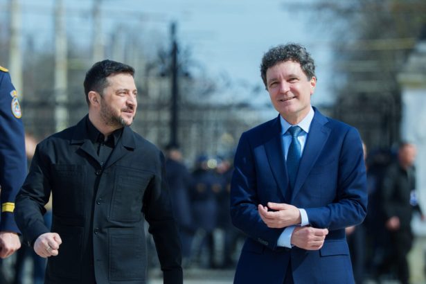 ucraina este pregatita sa apere romania anuntul lui zelenski dupa discutia cu nicusor dan 6a19c6b73c58e