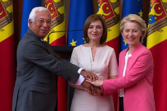 ue ar putea limita temporar dreptului de veto pentru noii membri 6a169f37455f5