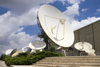 ue pregateste restrictii pentru gigantii americani din spatiu bruxellesul vrea control european asupra frecventelor satelit 6a16f01462f73