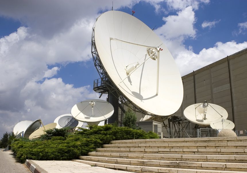 ue pregateste restrictii pentru gigantii americani din spatiu bruxellesul vrea control european asupra frecventelor satelit 6a16f01462f73