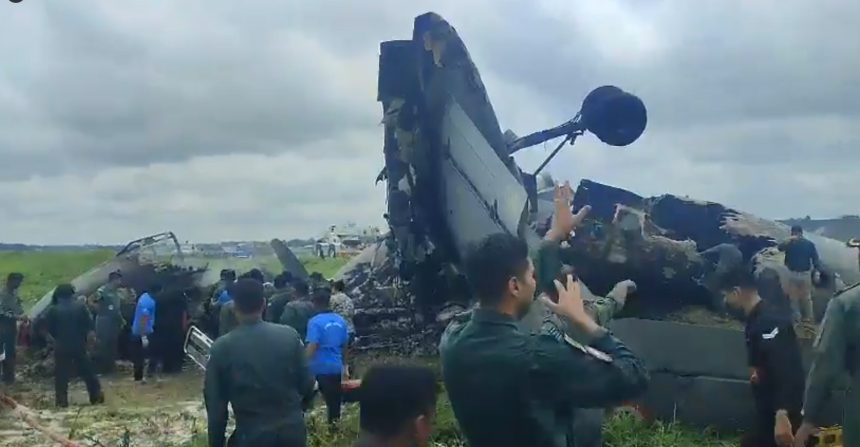 accident aviatic la o baza militara din india cinci persoane au murit 6a2d341605088