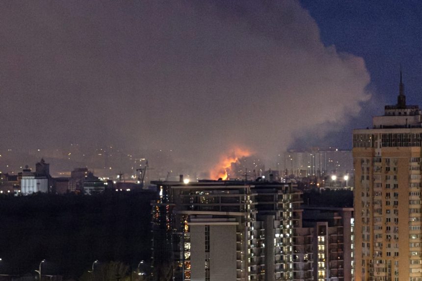 atac cu rachete al rusiei la kiev mai multe explozii au fost semnalate 6a40b83e62027